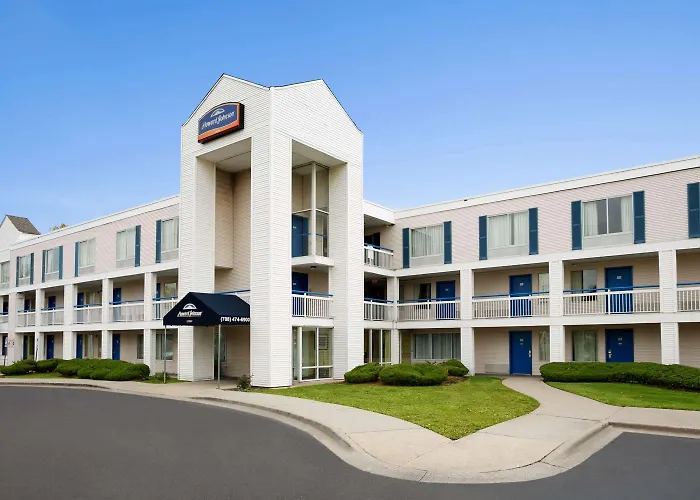 Travelodge By Wyndham Il Hotel *
