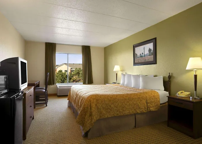 Travelodge By Wyndham Il *