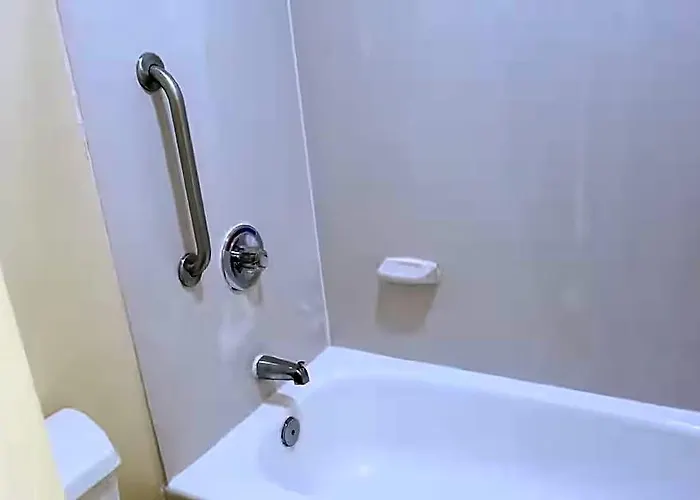 Hotel Travelodge By Wyndham Il Lansing