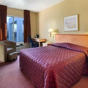 Travelodge By Wyndham Il Hotel Lansing