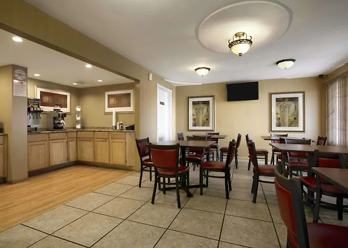 Hotel Travelodge By Wyndham Il Lansing